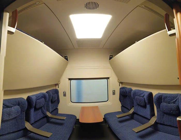最新西安自驾乌鲁木齐,最新西安自驾乌鲁木齐,一场穿越时空的旅程,西安至乌鲁木齐自驾游,时空之旅启程!