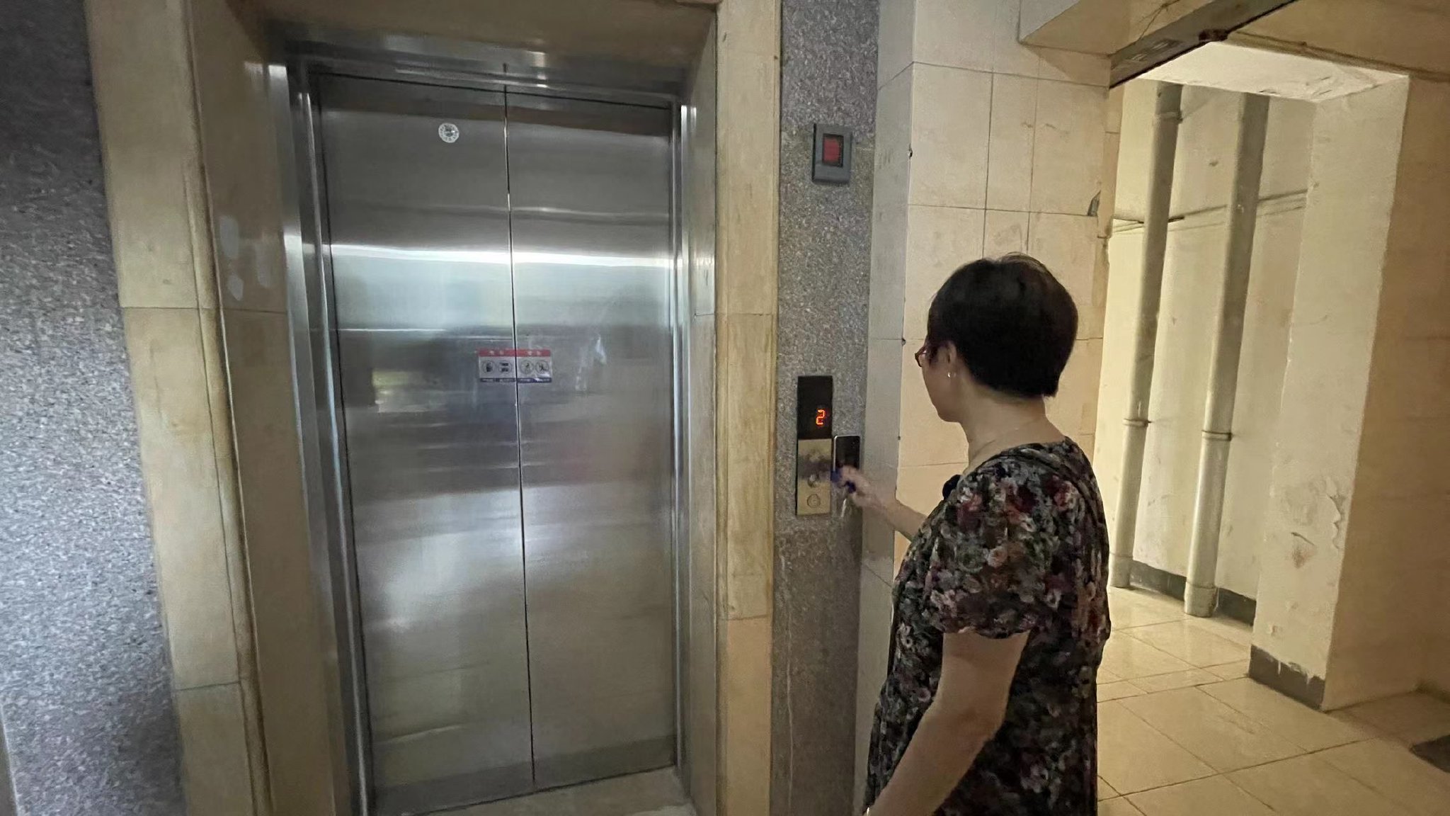 最新楼道电梯,最新楼道电梯，现代生活的便捷通道与未来展望，现代楼道电梯，便捷生活的通道与未来展望