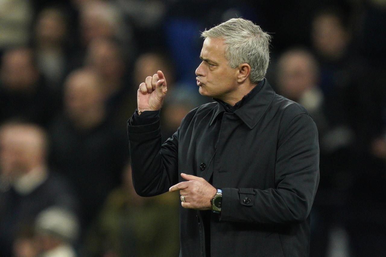 穆里尼奥的最新新闻,穆里尼奥的最新新闻,引领变革的浪潮,重塑足球的辉煌,穆里尼奥引领变革浪潮,重塑足球辉煌,最新新闻报道