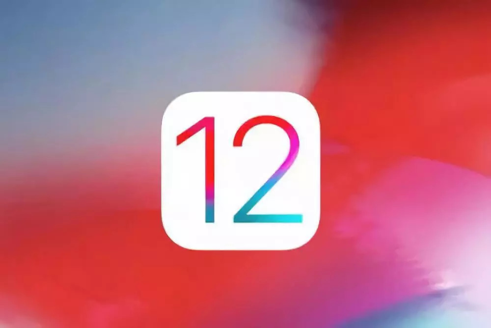 ios最新系统,iOS最新系统,探索未来科技的前沿,感受智能生活的无限魅力,iOS最新系统探索未来科技,智能生活魅力无限