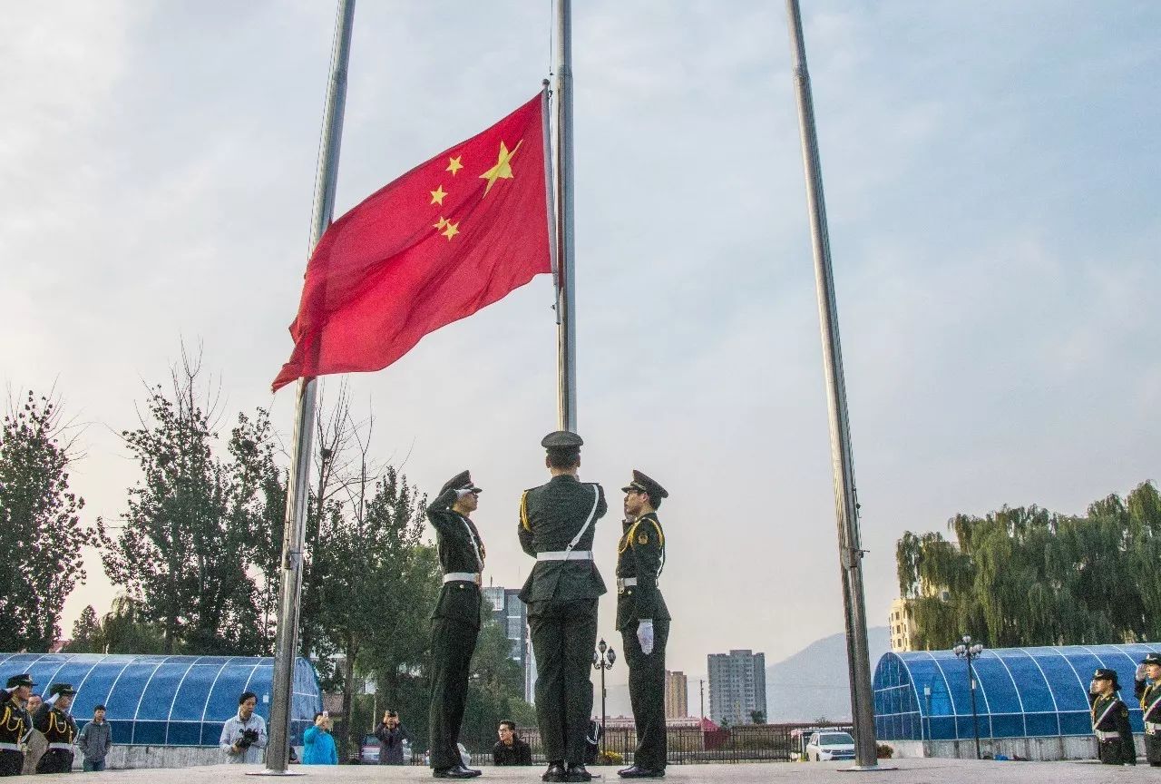 最新升旗仪式视频,最新升旗仪式视频，庄严与荣耀的展现，最新升旗仪式视频，庄严展现荣耀时刻