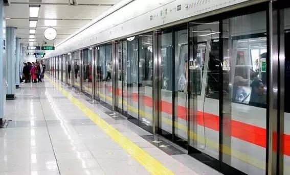 地铁z4最新消息晓园,地铁Z4最新消息与晓园的未来展望，地铁Z4最新消息与晓园的未来展望揭秘