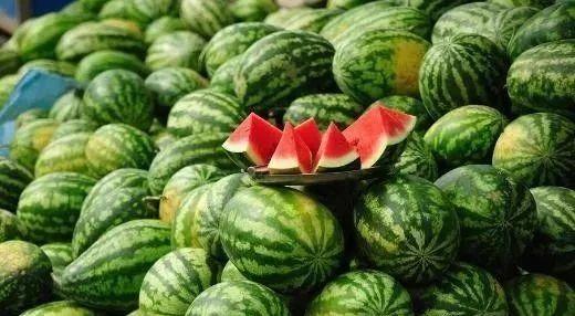 今日西瓜批发价格最新行情,今日西瓜批发价格最新行情，揭示瓜市的繁荣与变迁，今日西瓜批发价格行情揭秘，揭示瓜市繁荣与变迁的真相